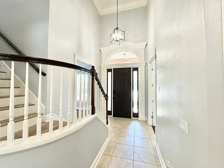 603 Buckeye Ct — Photo 6