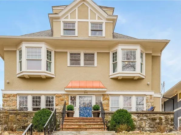 31 W 52nd St, Kansas City, MO 64112