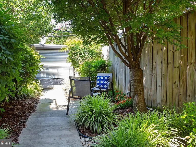 Private patio