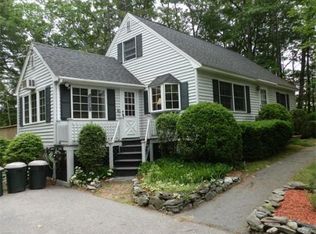 14 Thomas Ave, Pelham, NH 03076