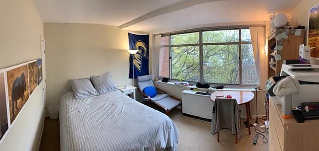 Bedroom 1 (East Facing Window)