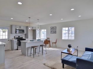 2309 Orange Ave, Santa Ana, CA 92707