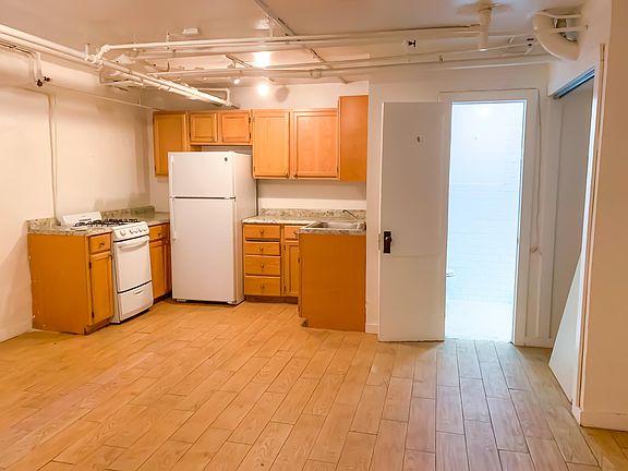 2nd image of 1320 N Pennsylvania St APT 25