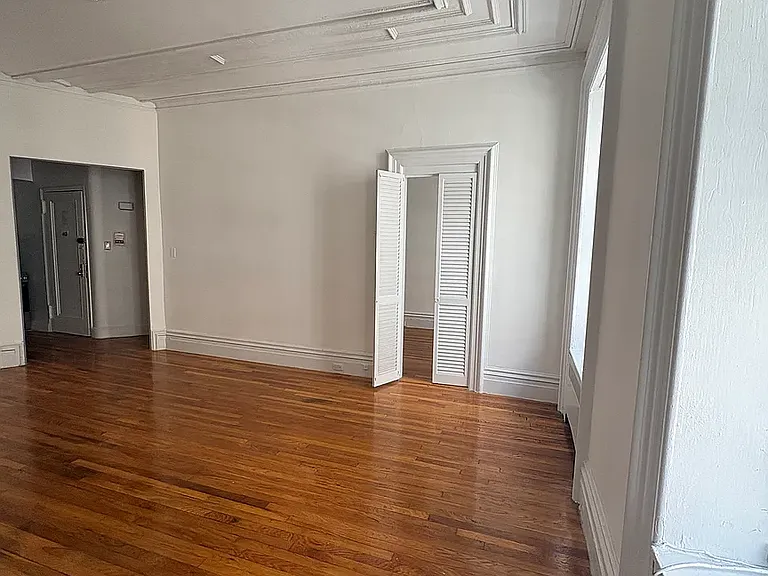 42 W 56th St #3A — Photo 7