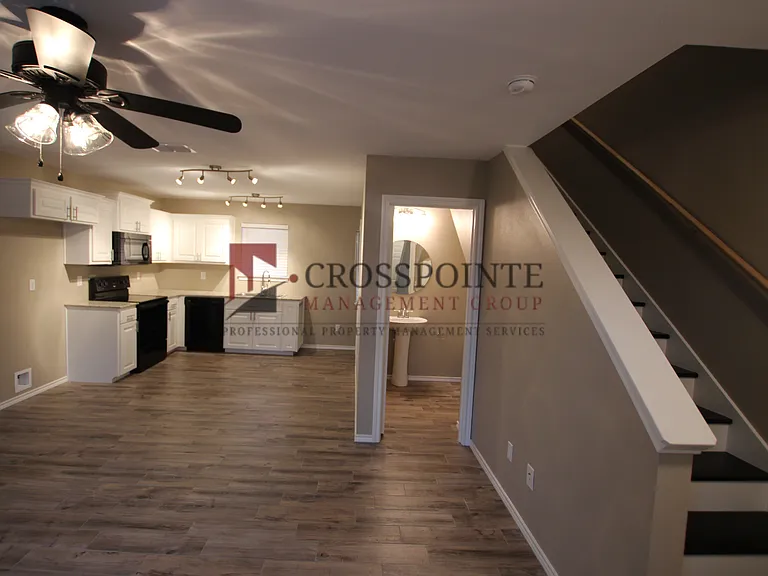 Brad Circle 1226 — Photo 5
