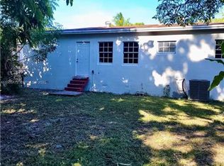 15800 NE 15th Ave, North Miami Beach, FL 33162