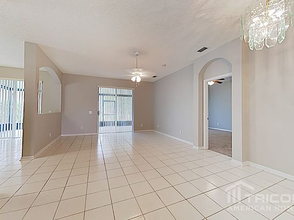 2nd image of 10525 Beneva Dr