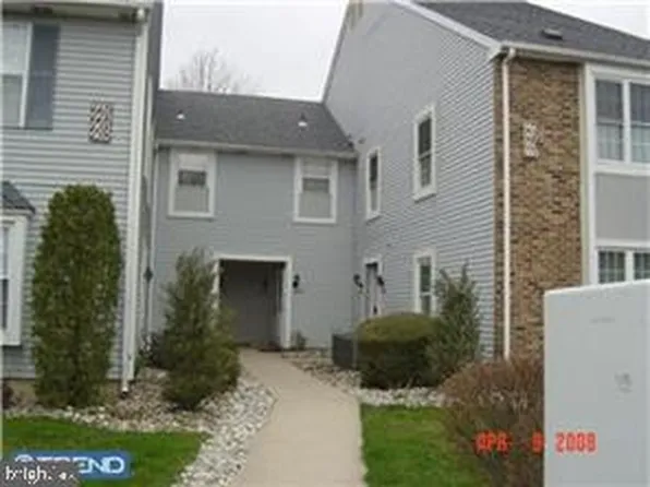 994 Scotswood Ct, Mount Laurel, NJ 08054