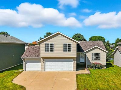 2901 Russell Dr, Iowa City, IA, 52240