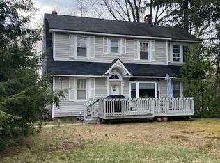 820 Highland Ave, Paramus, NJ 07652