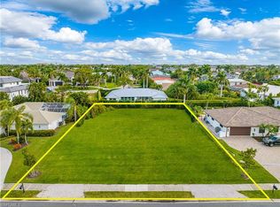 4228 Crayton Rd, Naples, FL 34103