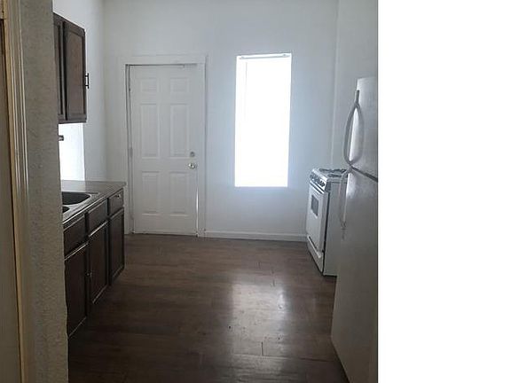 3rd image of 4329 Lee Ave