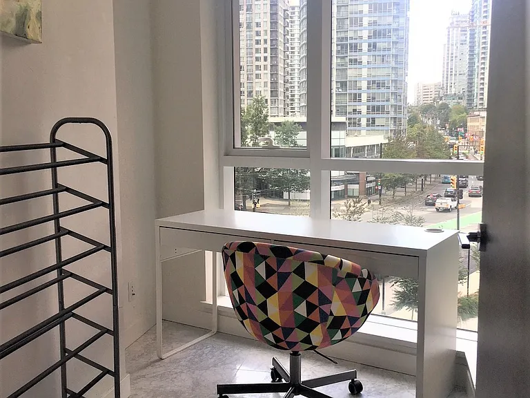 68 Smithe St #522 — Photo 9