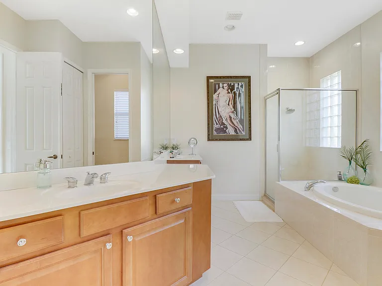 7112 Maidstone Dr — Photo 17