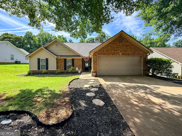 255 River Mist Cir, Jefferson, GA 30549