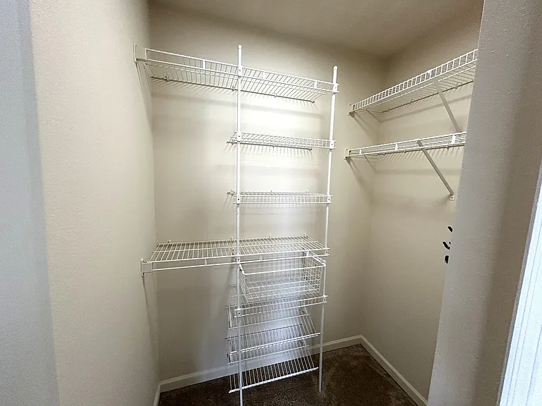 Heatherwood Apartments — Photo 37