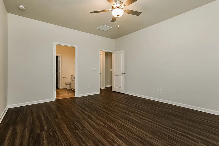 257 Clydesdale Cir — Photo 10