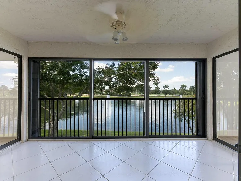 22791 Trelawny Ter #F — Photo 2