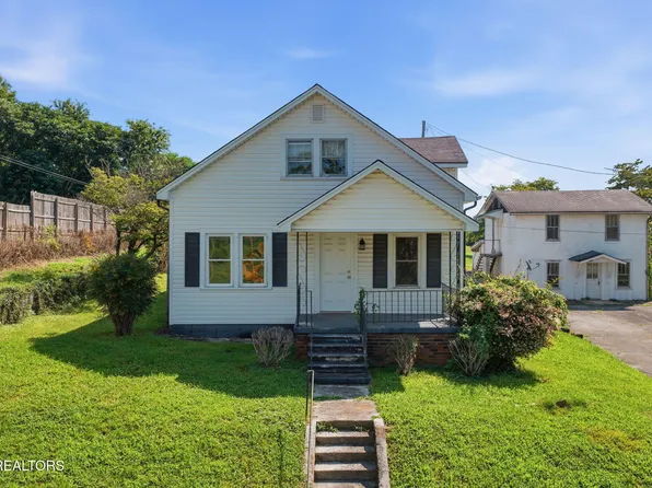 905 Queen Ave, Harriman, TN 37748