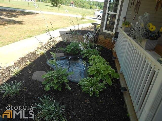 2nd image of 203 Larson Ln