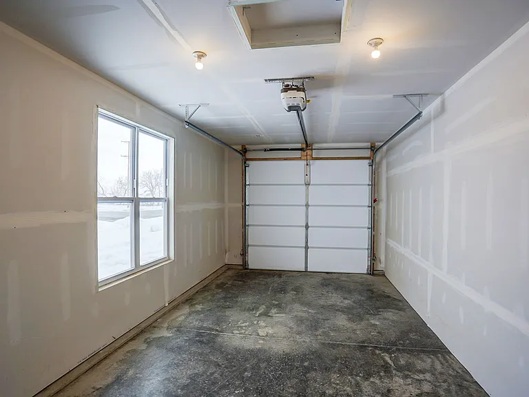 1270 Stonewood Xing — Photo 12