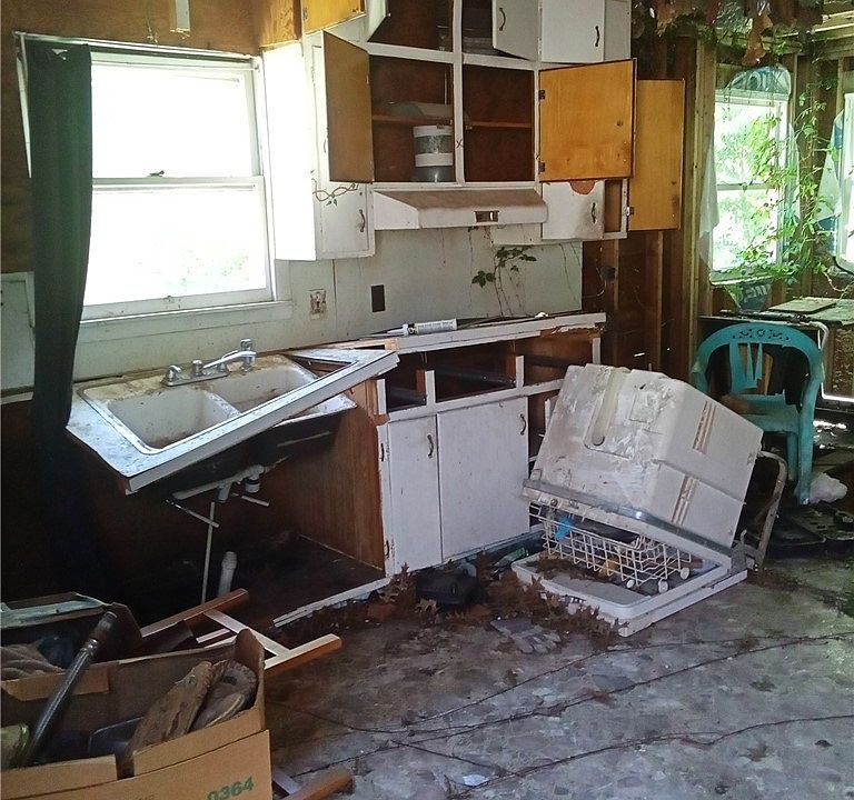 2nd image of 706 S Street