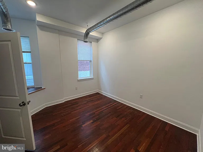 3228 W Diamond St #2 — Photo 6