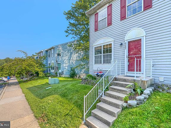 4th image of 4247 Goodson Ct