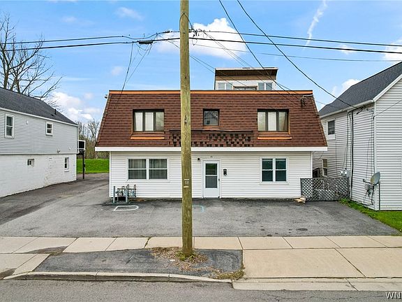 2nd image of 71 Saint John St