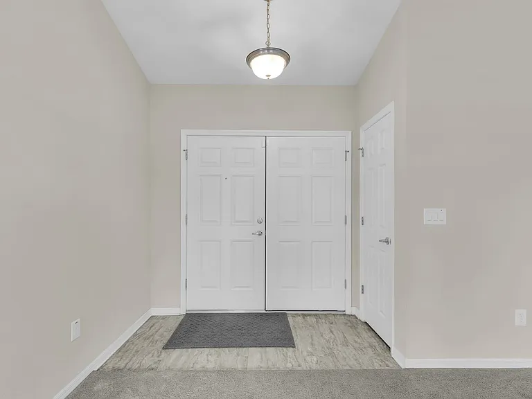 11302 SW 62nd Cir — Photo 3