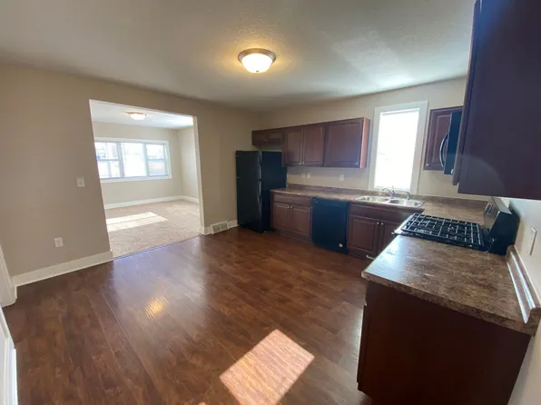 624 SE 12th St, Des Moines, IA 50309
