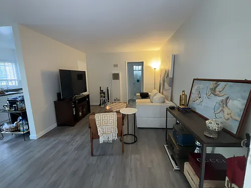 1010 N Orange Grove Ave #1 Photo 1