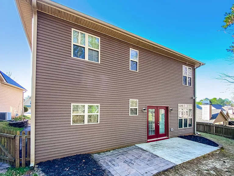 184 Greenview Dr — Photo 17
