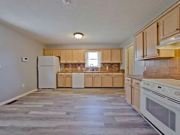 3314 Sunniroc Cir — Photo 8