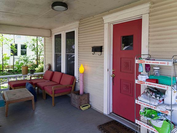 4th image of 481 Richland Ave