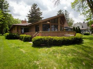 1133 Bay Shore Ln, Delafield, WI 53018