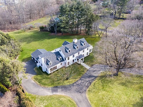 20 Greenbriar Ln 08 - PRINT.jpg