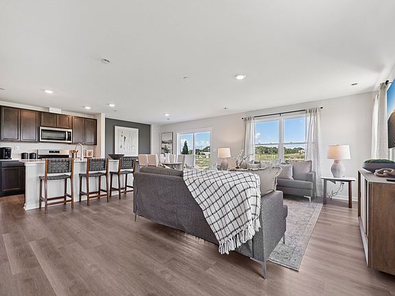 5th image of 3561 Richardson Cir