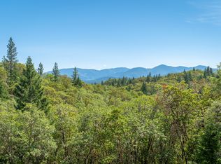 330 Adams Way, Grants Pass, OR 97526