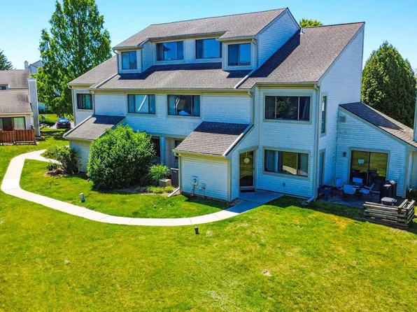 705 Freedom Cir, Harleysville, PA 19438