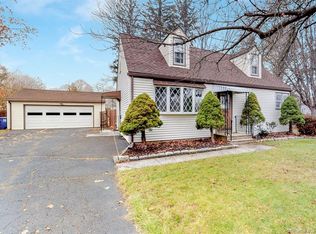 144 Loftus Cir, Bridgeport, CT 06606