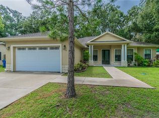 1914 Taylor Ln, Tampa, FL 33618