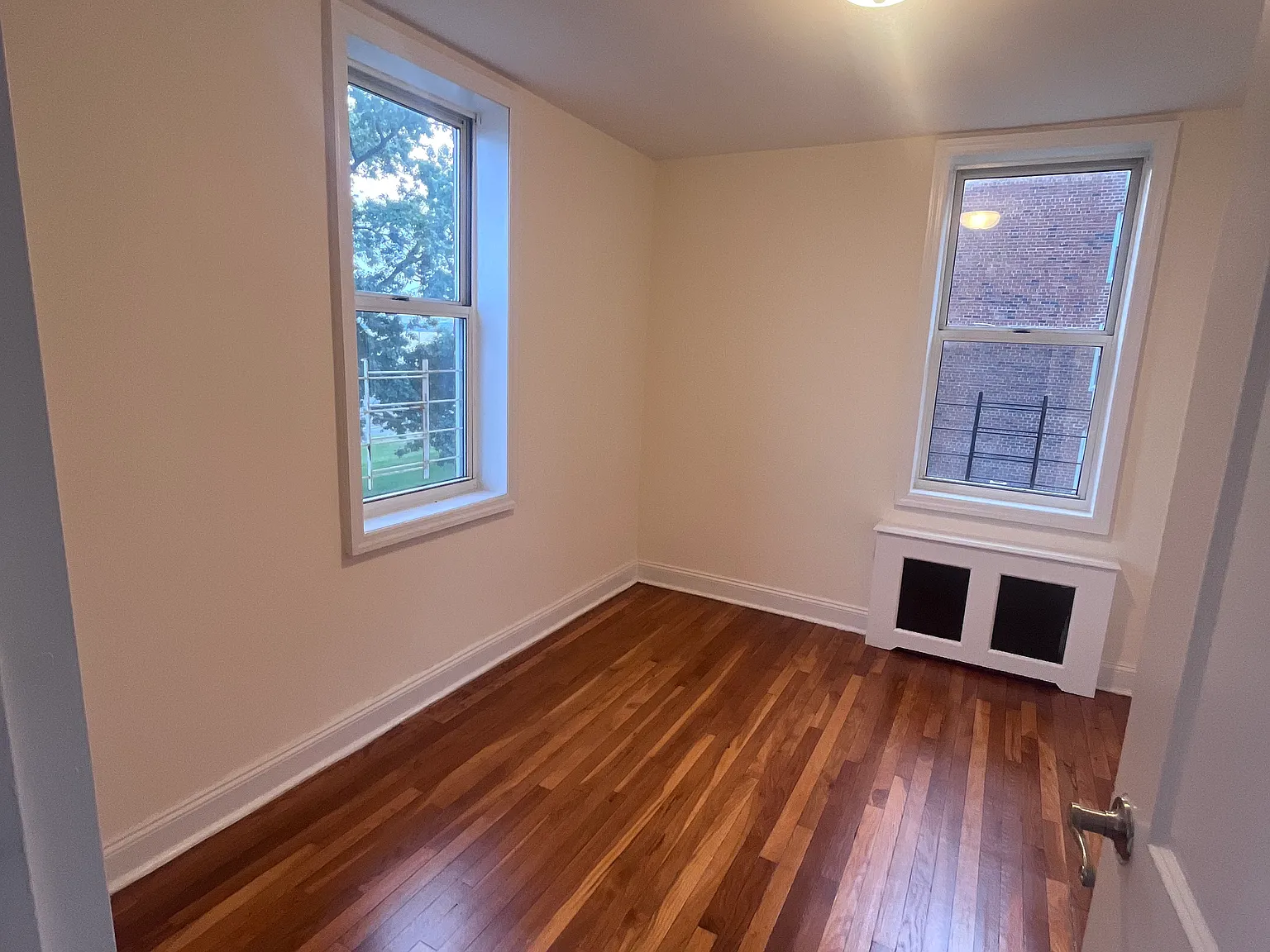 3 bed, 1100 sqft, $3,450 — Photo 4