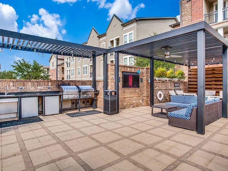 One -, Two-, and Three-Bedroom Apartments in Flower Mound