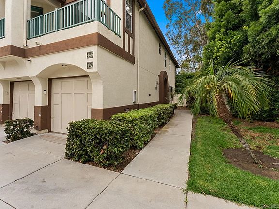 3rd image of 446 Carmel Creeper Pl