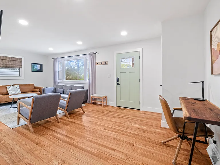 226 Sunset Ave — Photo 18