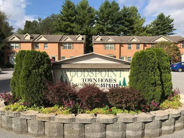 403 Woodspoint Dr — Photo 1