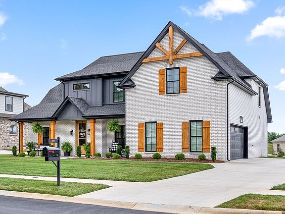 2nd image of 409 Sheas Way