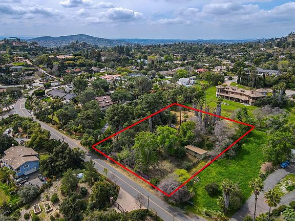 3rd image of 4900 Alzeda Dr #0