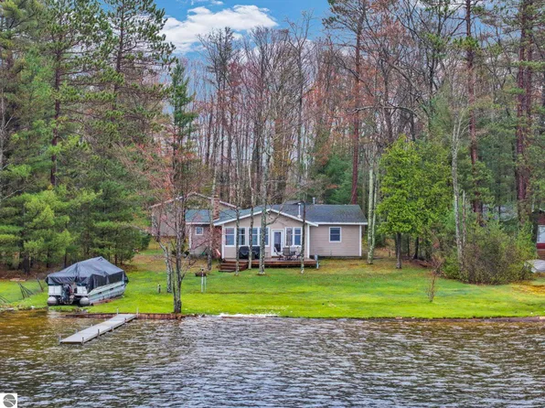 2255 Wenonah Trl, Manton, MI 49663